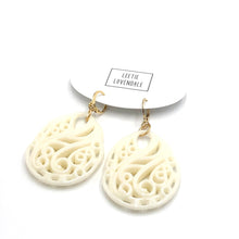 Load image into Gallery viewer, Cream Off White Paisley Teardrop Earrings