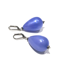 Load image into Gallery viewer, Periwinkle Aura Glow Nola Earrings