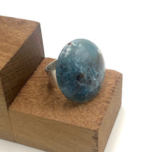 Load image into Gallery viewer, Slate Speckle Lucite Cocktail Ring