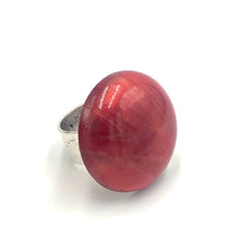 Load image into Gallery viewer, Ruby Red &amp; Gold Luster Lucite Cocktail Ring