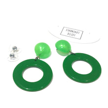 Load image into Gallery viewer, Peridot Candy Donut Drop Earrings
