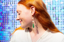 Load image into Gallery viewer, Flower Pearl Dainty Earrings