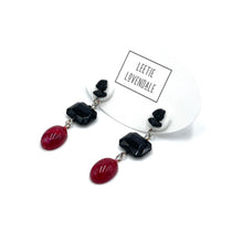 Load image into Gallery viewer, Faceted Onyx Cranberry &amp; Cameo Lucite Trinket Earrings