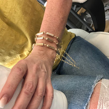 Load image into Gallery viewer, Rosy Gold Fluted Betsy Bracelet