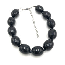 Load image into Gallery viewer, Black Chunk Oval-Bead Marco Necklace