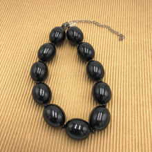Load image into Gallery viewer, Black Chunk Oval-Bead Marco Necklace