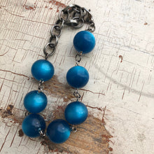 Load image into Gallery viewer, Aqua Blue Moonglow Lucite Bubble Stations Bracelet