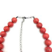 Load image into Gallery viewer, Salmon Crackle Marco Necklace