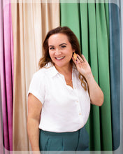 Load image into Gallery viewer, Painted Conch Shell Earrings