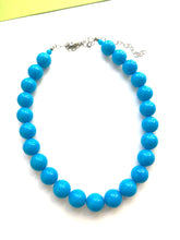 Load image into Gallery viewer, Deep Turquoise Lucite Marco Necklace