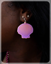 Load image into Gallery viewer, Painted Scallop Shell Earrings