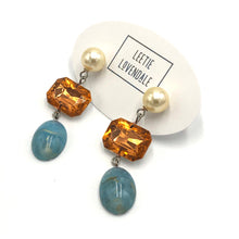 Load image into Gallery viewer, Peach Pearl &amp; Ice Trinket Earrings