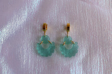 Load image into Gallery viewer, Cutie Scalloped Earrings
