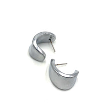 Load image into Gallery viewer, Shabby Metallic Silver Curled Petal Stud Earrings