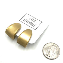 Load image into Gallery viewer, Shabby Metallic Gold Curled Petal Stud Earrings