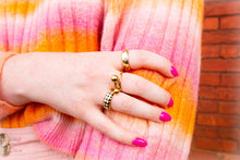Load image into Gallery viewer, Chunky Heart Titanium Ring