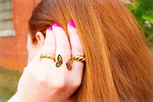 Load image into Gallery viewer, Split Butterfly Titanium Ring