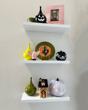 Load image into Gallery viewer, Crazy Daisy Pumpkin Jars in Light Lavender