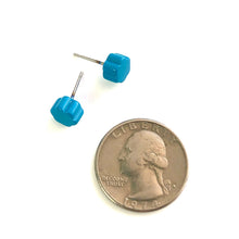 Load image into Gallery viewer, Turquoise Deco Daisy Stud Earrings