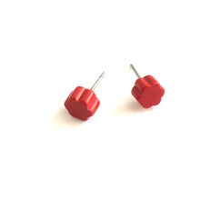 Load image into Gallery viewer, Deco Daisies Flower Stud Earring Set - Lucite Post Earrings - Black Cherry Red Purple