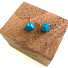 Load image into Gallery viewer, Turquoise Deco Daisy Stud Earrings