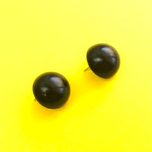 Load image into Gallery viewer, Black Chunky Retro Button Stud Earrings