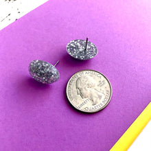 Load image into Gallery viewer, Silver Metallic Glitter Oval Button Studs