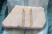Load image into Gallery viewer, Simple Oval Titanium Earrings