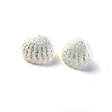 Load image into Gallery viewer, White Oyster Shell Glitter Stud Earrings