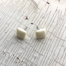 Load image into Gallery viewer, Cream Flat Square Stud Earrings