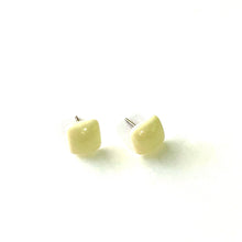 Load image into Gallery viewer, Cream Flat Square Stud Earrings