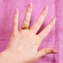 Load image into Gallery viewer, Shining Seashell Titanium Ring