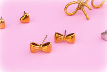 Load image into Gallery viewer, Titanium Bow Studs