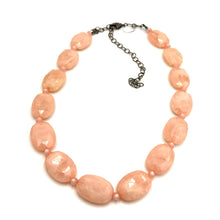 Load image into Gallery viewer, Peach Crackle Facet Marco Necklace
