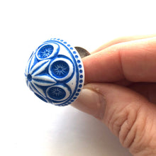 Load image into Gallery viewer, Deep Blue Carved Cornflower Lucite Silver Cocktail Ring