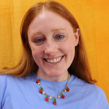 Load image into Gallery viewer, Glass Beaded Bell Pepper Necklace