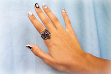 Load image into Gallery viewer, Panther Titanium Ring