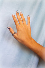 Load image into Gallery viewer, Chunky Chain Titanium Ring