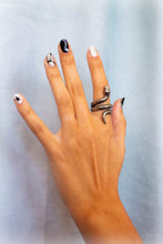 Load image into Gallery viewer, Titanium Snake Ring