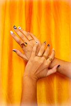 Load image into Gallery viewer, Nail Titanium Ring