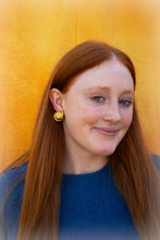 Load image into Gallery viewer, Shell Titanium Chunky Earrings