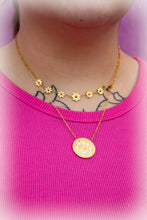 Load image into Gallery viewer, Titanium Retro Flower Chain Necklace
