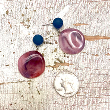 Load image into Gallery viewer, Mauve &amp; Denim Marbled Lucite Geo Drop Sarah Earrings
