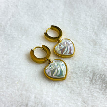 Load image into Gallery viewer, Pearl Titanium Earrings