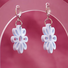 Load image into Gallery viewer, Spring Cutout Daisy Earrings