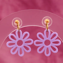 Load image into Gallery viewer, Spring Cutout Daisy Earrings