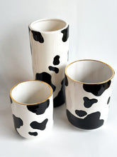 Load image into Gallery viewer, Cow Print Vase