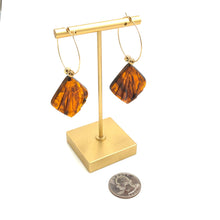 Load image into Gallery viewer, Tortoise Palm Leaf Wire Hoop Earrings *