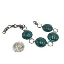 Load image into Gallery viewer, Emerald Marbled Domed Stations Bracelet