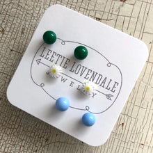 Load image into Gallery viewer, White Daisy Green &amp; Turquoise Tiny Studs Earrings Set